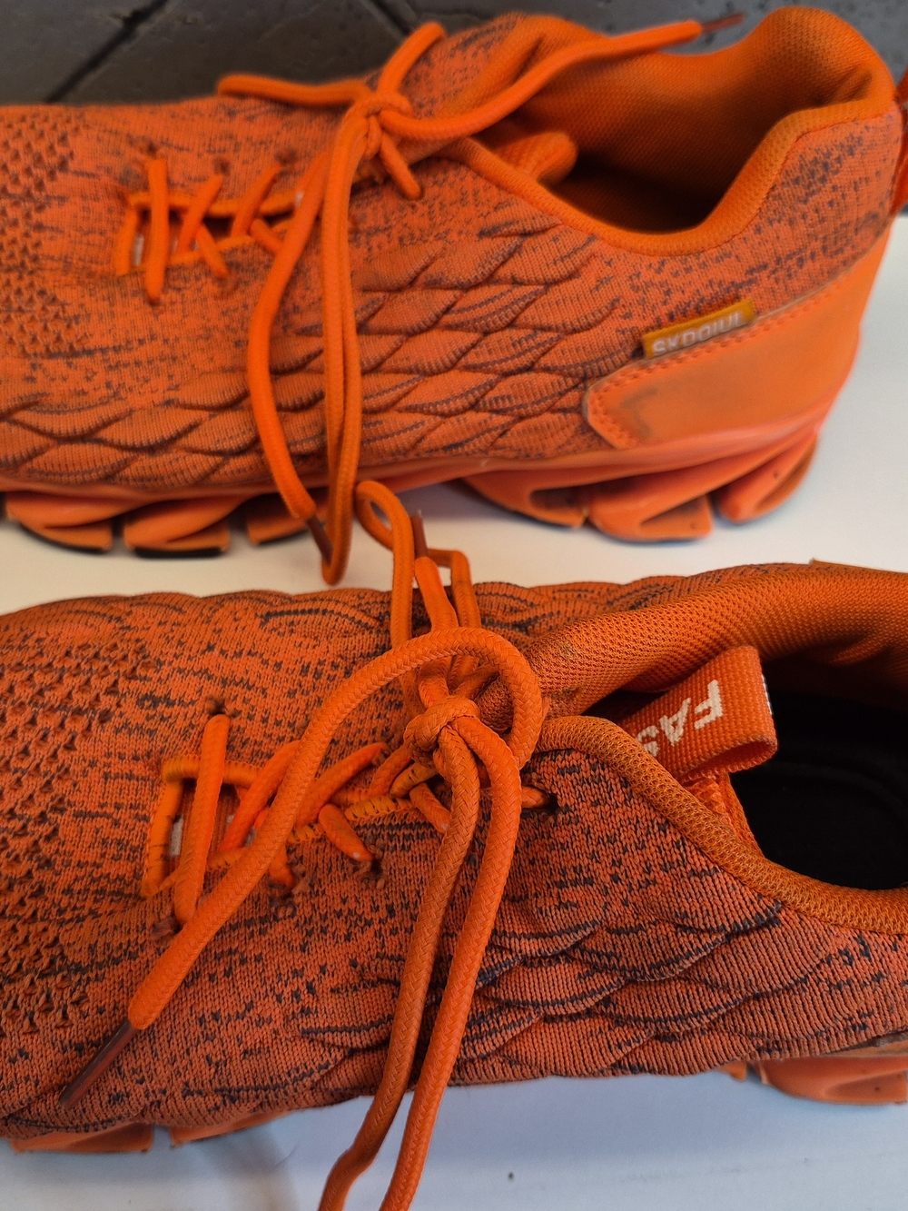 SKDOIUL Orange Blade Style Knit Athletic Sneakers with Textured Upper, 42 Men 9